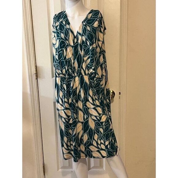 London Time Women's Summer Dress 14W Green & Beach V-Neck - Picture 1 of 8